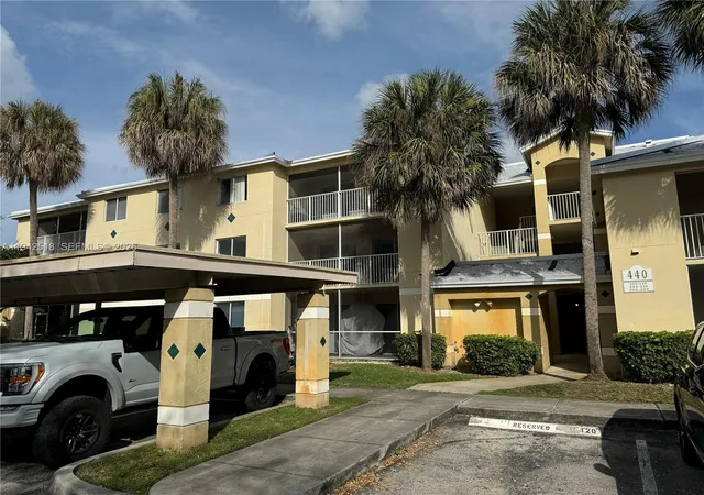 1st image of 440 S Park Rd, Hollywood, FL 33021