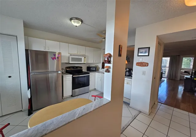 5th image of 9525 Weldon Cir, Tamarac, FL 33321