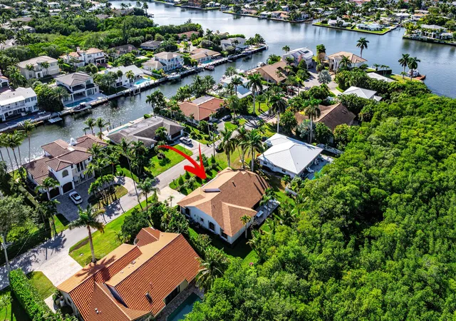 2nd image of 48 Harbour Dr N, Ocean Ridge, FL 33435 | MLS# R11152977