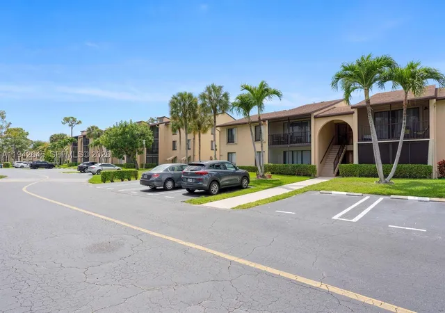 3rd image of 623 Sea Pine Way #C1, Green Acres, FL 33415 | MLS# A11942645