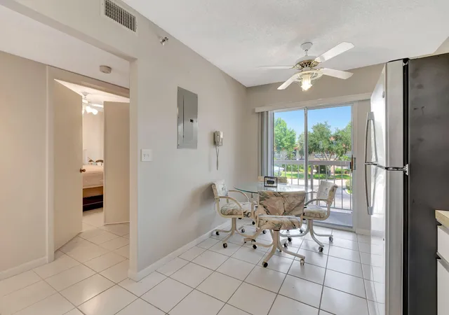 4th image of 280 Nw 67Th St, Boca Raton, FL 33487