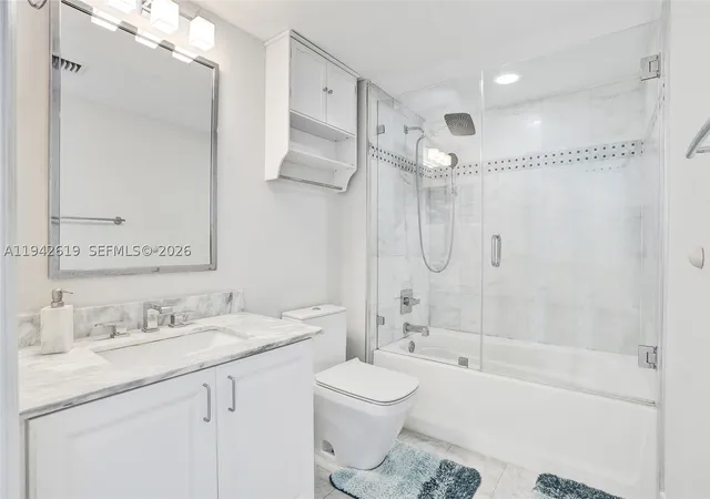 Photo 3 of Condo for sale at 90 Alton Rd #807, Miami Beach, FL 33139 | MLS# A11942619 | Listing updated on 2026-10-08