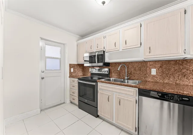 2nd image of 4500 N Federal Hwy #344e, Lighthouse Point, FL 33064 | MLS# F10544555
