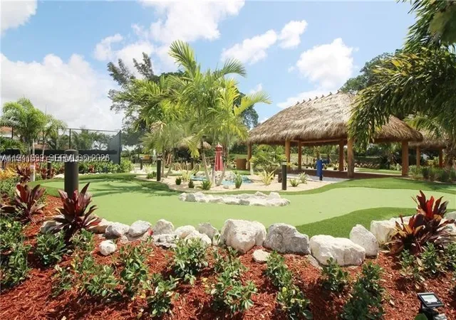 Homes for sale in Deerfield Beach, FL | 2112 Newport U, Deerfield Beach, FL 33442 | Houzeo