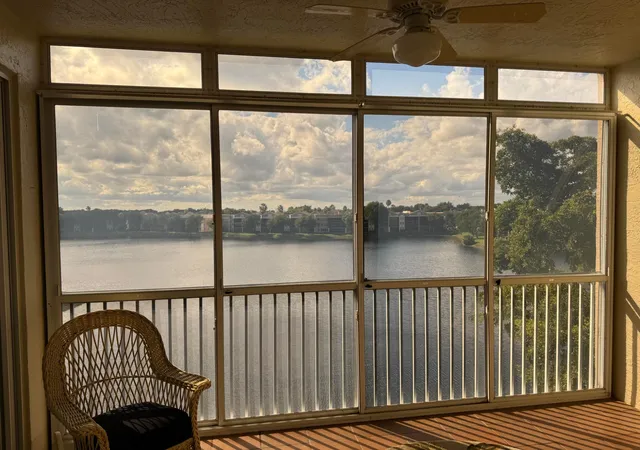 Homes for sale in Tamarac, FL | 7715 Southampton Ter #405, Tamarac, FL 33321 | MLS# R11153261