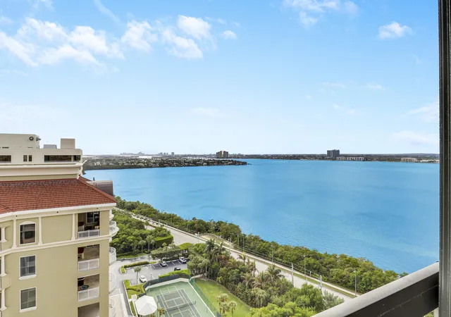 2nd image of 5380 N Ocean Dr #20b, Singer Island, FL 33404 | MLS# R11153374