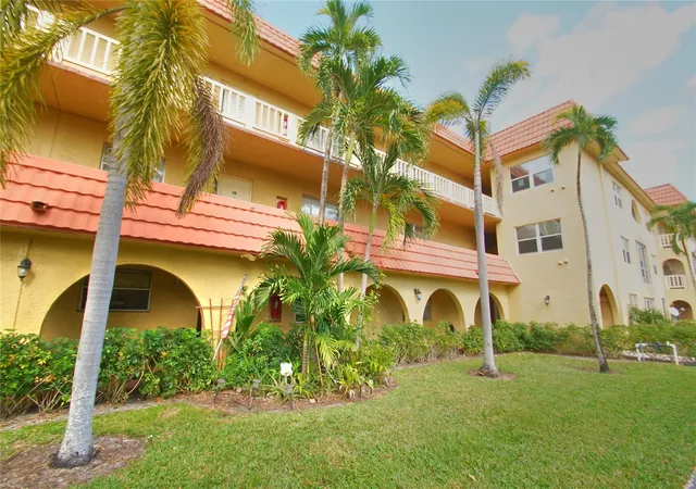 Homes for sale in Coral Springs, FL | 10762 La Placida Dr #205, Coral Springs, FL 33065 | MLS# F10544801