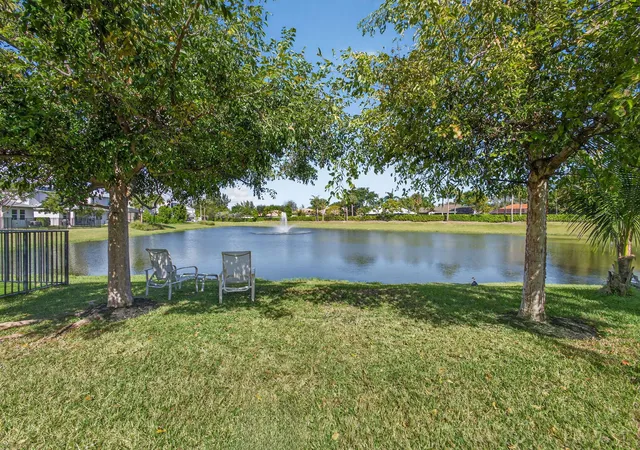 Homes for sale in Lake Worth, FL | 1822 Lake Cove Dr, Lake Worth, FL 33460 | MLS# R11153399