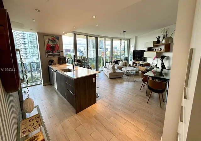 Photo 4 of Condo for sale at 488 Ne 18Th St #700, Miami, FL 33132 | MLS# A11943441 | Listing updated on 2026-08-08