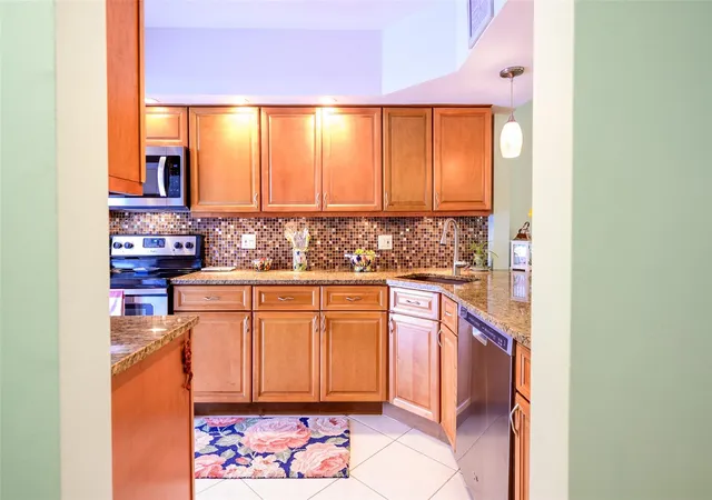 Homes for sale in North Lauderdale, FL | 1200 Sw 12Th St, North Lauderdale, FL 33315