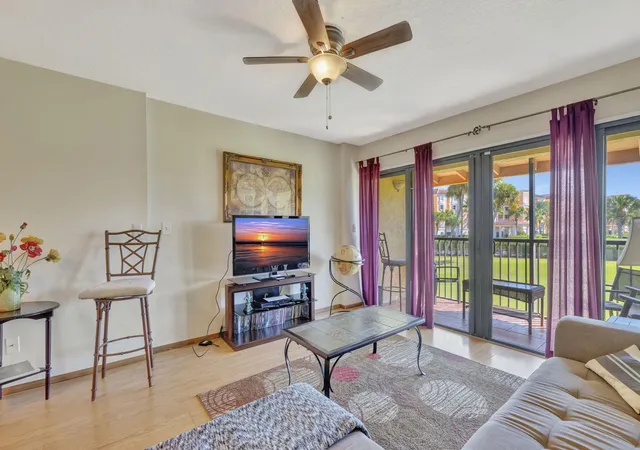4th image of 2400 S Ocean Dr #925, Fort Pierce, FL 34949 | MLS# R11153573