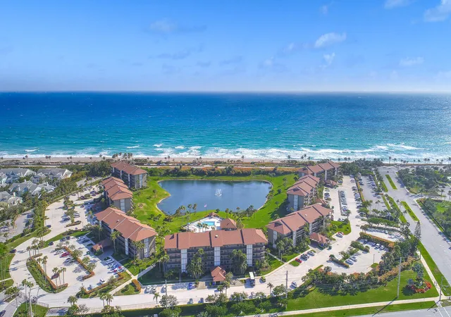 2nd image of 301 S Seas Dr #305, Jupiter, FL 33477 | MLS# R11153668