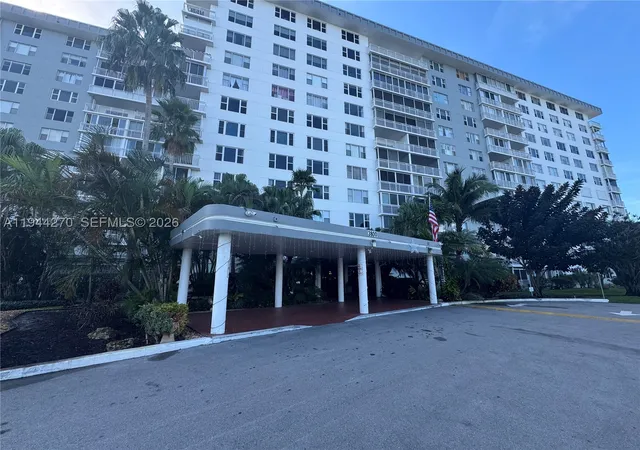 Homes for sale in Hollywood, FL | 3800 Hillcrest Dr, Hollywood, FL 33021