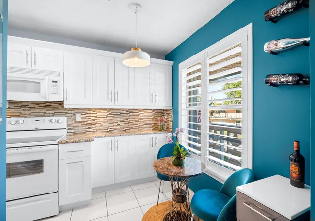 5th image of 1540 Nw 18Th Ave, Delray Beach, FL 33445