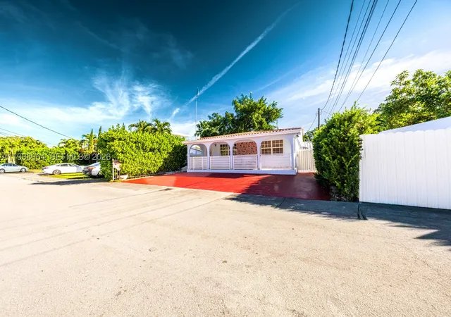 Photo 2 of Single family home for sale at 1937 Sw 57th Ct, Miami, FL 33155 | MLS# A11938064 | Listing updated on 2026-08-17