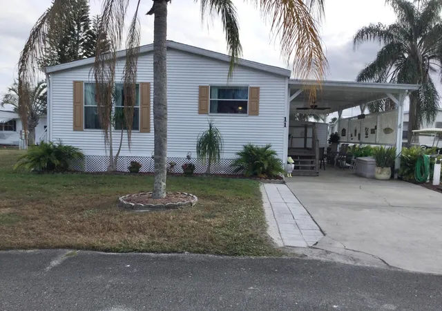 Homes for sale in Port St Lucie, FL | 11 Se Hidalgo Ln, Port St Lucie, FL 34952 | MLS# R11154113