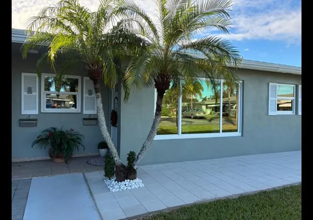 2nd image of 917 S Dr Ter #B, Delray Beach, FL 33445 | MLS# R11154149