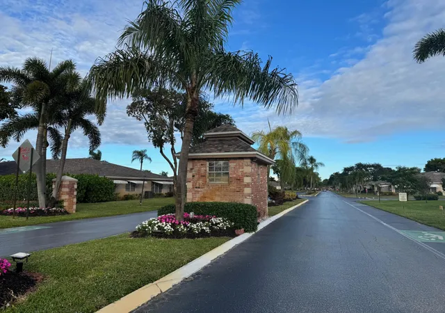 38th image of 917 S Dr Ter #B, Delray Beach, FL 33445 | MLS# R11154149