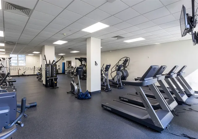 21st image of 3001 S Ocean Dr #227, Hollywood, FL 33019 | MLS# A11944811