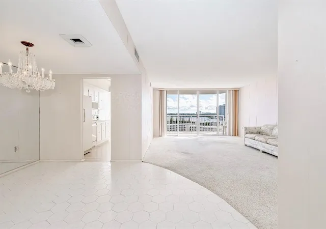 4th image of 18031 Biscayne Blvd #1104, Aventura, FL 33160 | MLS# F10542258