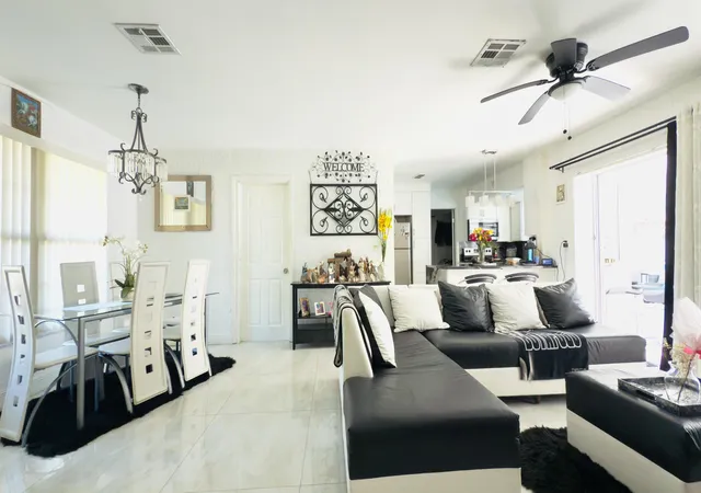 1st image of 230 Ne 25th St, Pompano Beach, FL 33064 | MLS# R11154711