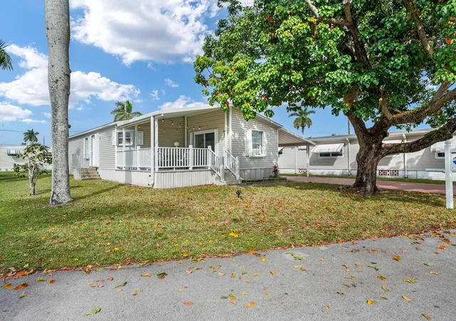 1st image of 8531 Sw 20th Ct, Davie, FL 33324 | MLS# F10545696