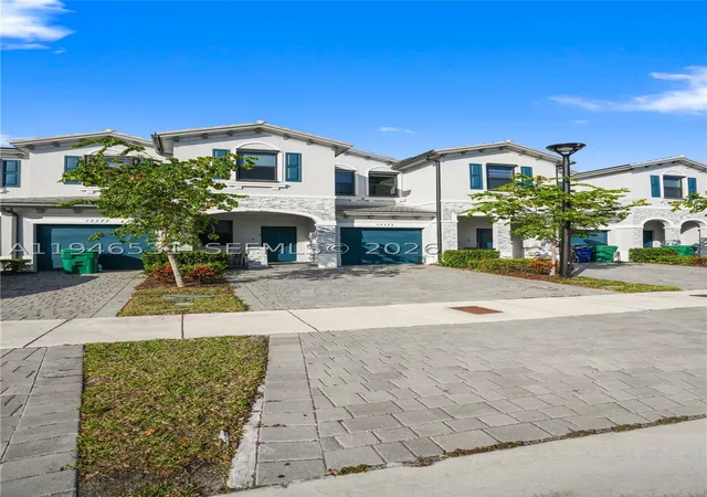 Homes for sale in Homestead, FL | 11919 Sw 247 Ter, Homestead, FL 33032 | MLS# A11946531