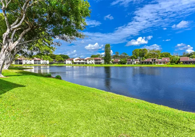 4th image of 21827 Arriba Real, Boca Raton, FL 33433