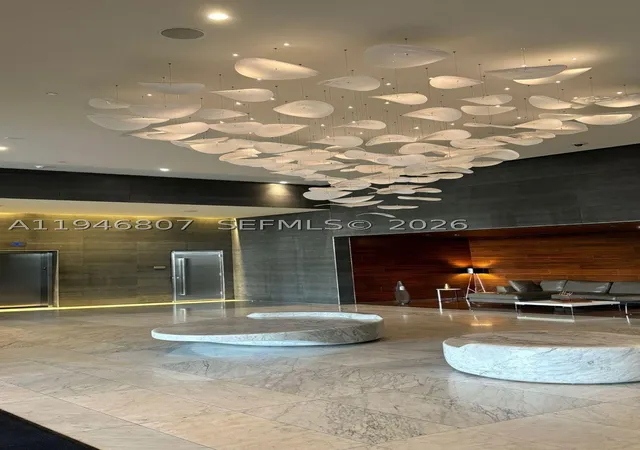 1st image of 68 Se 6 #2504, Miami, FL 33131 | MLS# A11946807