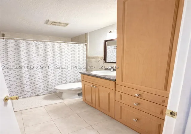 Homes for sale in Hialeah, FL | (Undisclosed), Hialeah, FL 33016 | MLS# A11946794