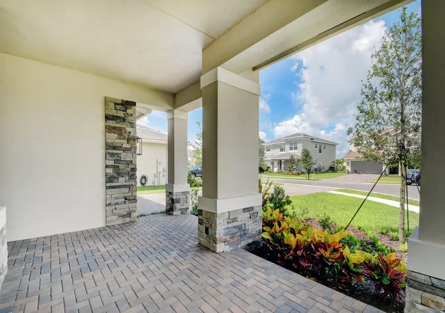 4th image of 1366 Harvester Xing, Loxahatchee, FL 33470 | MLS# R11154957