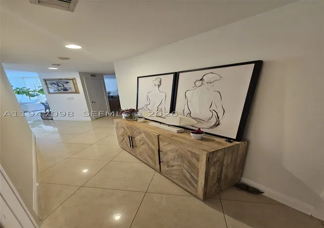 Photo 4 of Condo for sale at 1060 Brickell Ave #1917, Miami, FL 33131 | MLS# A11947098 | Listing updated on 2026-07-23