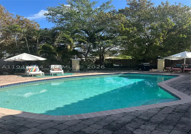 Photo 2 of Single family home for sale at 2501 Ne 22nd St, Pompano Beach, FL 33062 | MLS# A11947284 | Listing updated on 2026-10-08