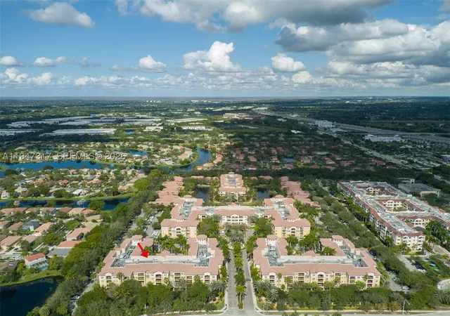 Homes for sale in Weston, FL | 16101 Emerald Estates Dr #250, Weston, FL 33331 | MLS# A11947317
