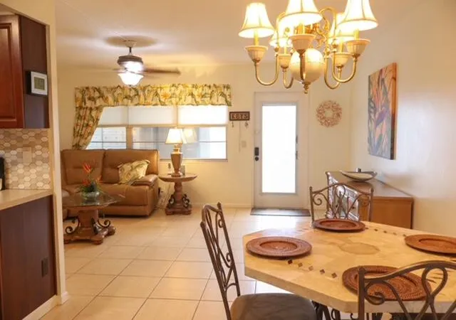 2nd image of 1011 Cornwall A #1011, Boca Raton, FL 33434 | MLS# R11155163