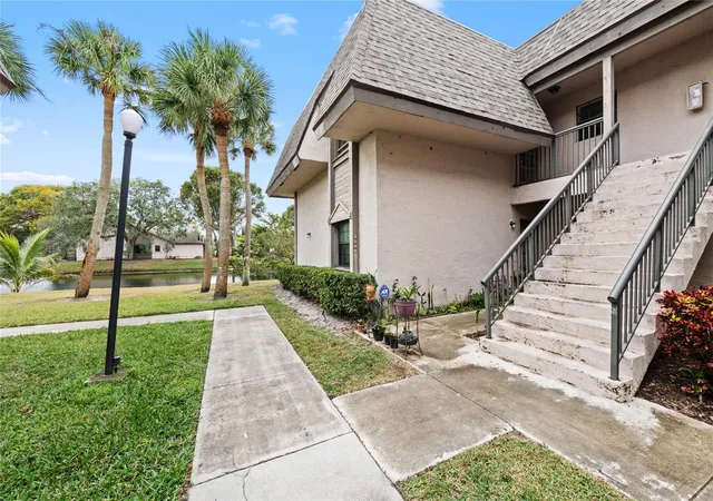 2nd image of 3574 Nw 95Th Ter, Sunrise, FL 33351