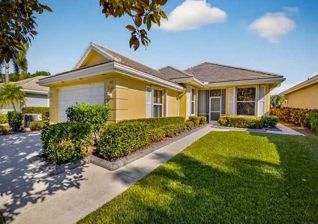 Homes for sale in Port St Lucie, FL | 111 Nw Bentley Cir, Port St Lucie, FL 34986 | MLS# R11155289