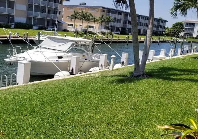 Homes for sale in North Palm Beach, FL | 110 Shore Ct #111b, North Palm Beach, FL 33408 | MLS# R11155290