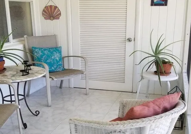 Homes for sale in South Palm Beach, FL | 110 Shore Ct, South Palm Beach, FL 33408