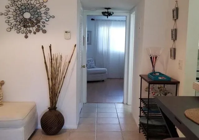 Homes for sale in North Palm Beach, FL | 110 Shore Court, North Palm Beach, FL 33408 | Houzeo