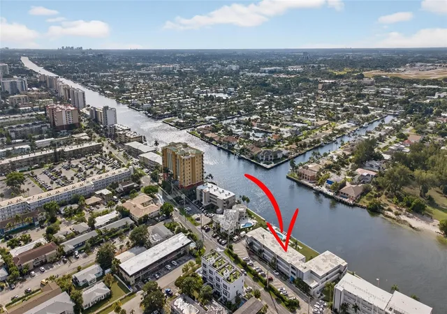 3rd image of 1001 N Riverside Dr, Pompano Beach, FL 33062