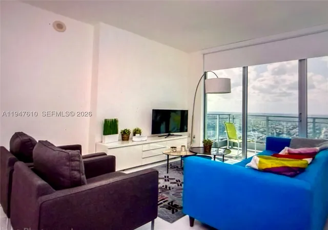 Photo 4 of Condo for sale at 92 Sw 3Rd St #4709, Miami, FL 33130 | MLS# A11947610 | Listing updated on 2026-08-10
