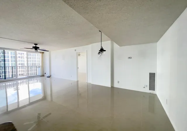 4th image of 525 N Ocean Blvd #1422, Pompano Beach, FL 33062 | MLS# F10545525
