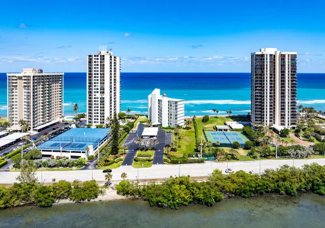 Homes for sale in Singer Island, FL | 5400 N Ocean Dr #7b, Singer Island, FL 33404 | MLS# R11155528