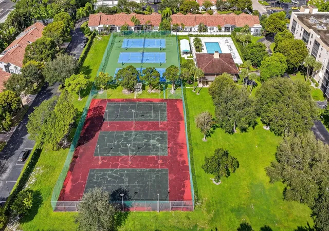 Homes for sale in Boca Raton, FL | 5280 2nd Ave, Boca Raton, FL 33487 | Houzeo