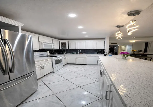 5th image of 20441 Ne 30Th Ave #218-9, Miami, FL 33180 | MLS# F10545800