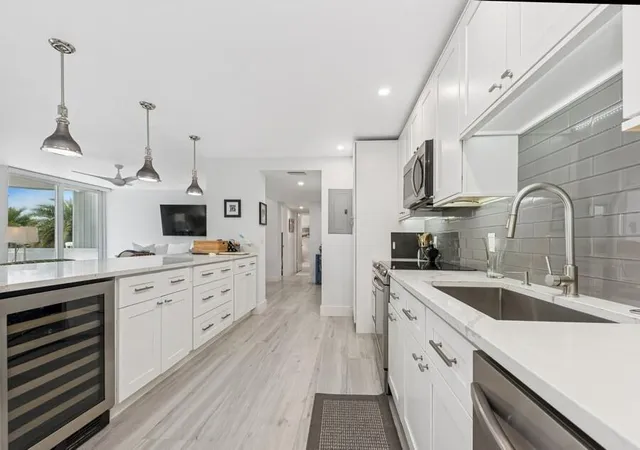 4th image of 2200 S Ocean Blvd #203, Delray Beach, FL 33483 | MLS# R11155591