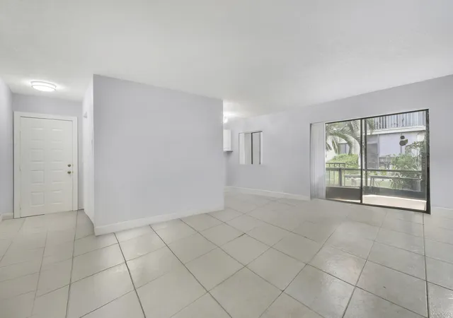 3rd image of 150 Pineview Rd, Jupiter, FL 33469