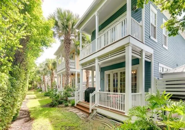 3rd image of 102 Anglers Wy, Islamorada, FL 33036 | MLS# F10546467