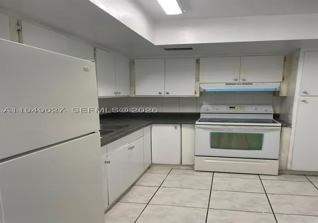 Homes for sale in North Lauderdale, FL | 1201 Sw 50th Ave #213-4, North Lauderdale, FL 33068 | MLS# A11949027